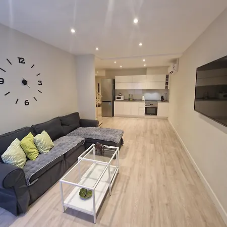 Barcelona Duplex De 3 Habitaciones L'Hospitalet de Llobregat Exterior photo